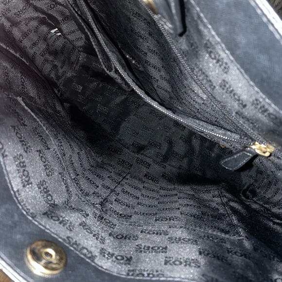 Michael Kors tote - Picture 3 of 3